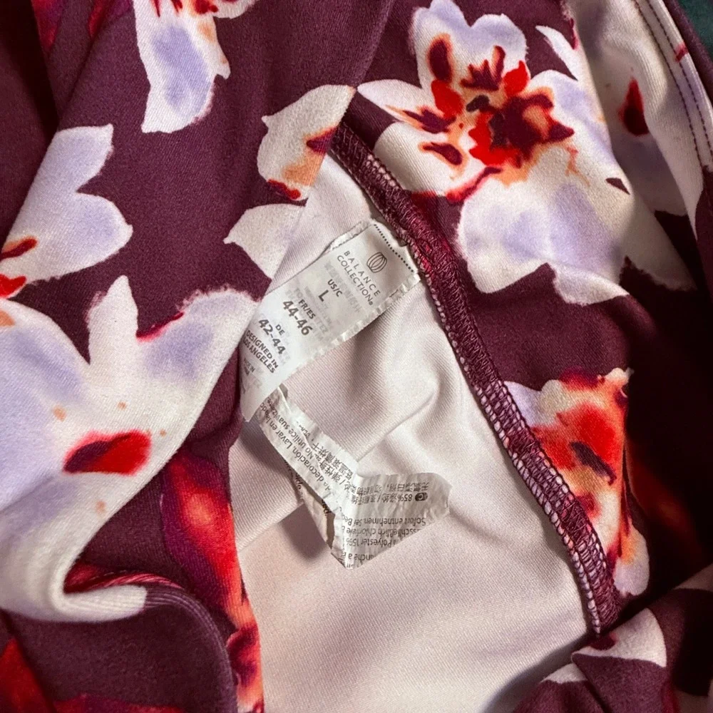 Tek Gear and Balance Collection Womens Crop Leggings Bundle Purple Floral Size L